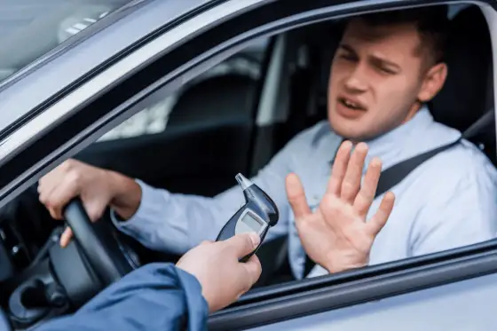 1,1 Promille: Straftat, Folgen & Führerschein weg?